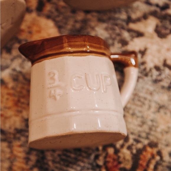 Vintage Ceramic Measuring Cup Set - Picture 4 of 5